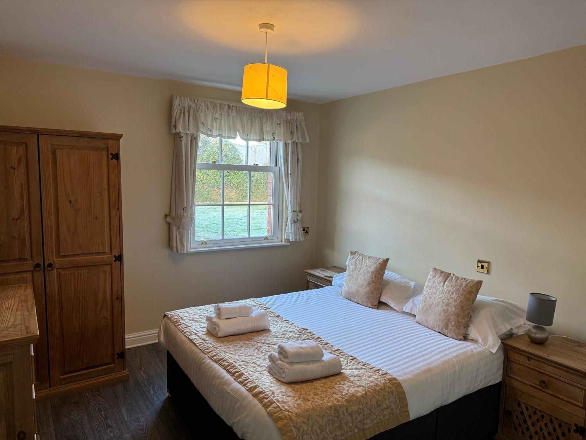 Netley Hall Dorrington Buitenkant foto
